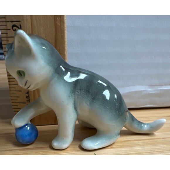 Kitten With Blue Yarn Ball Goebel 3" Porcelain Cat - Picture 7 of 7
